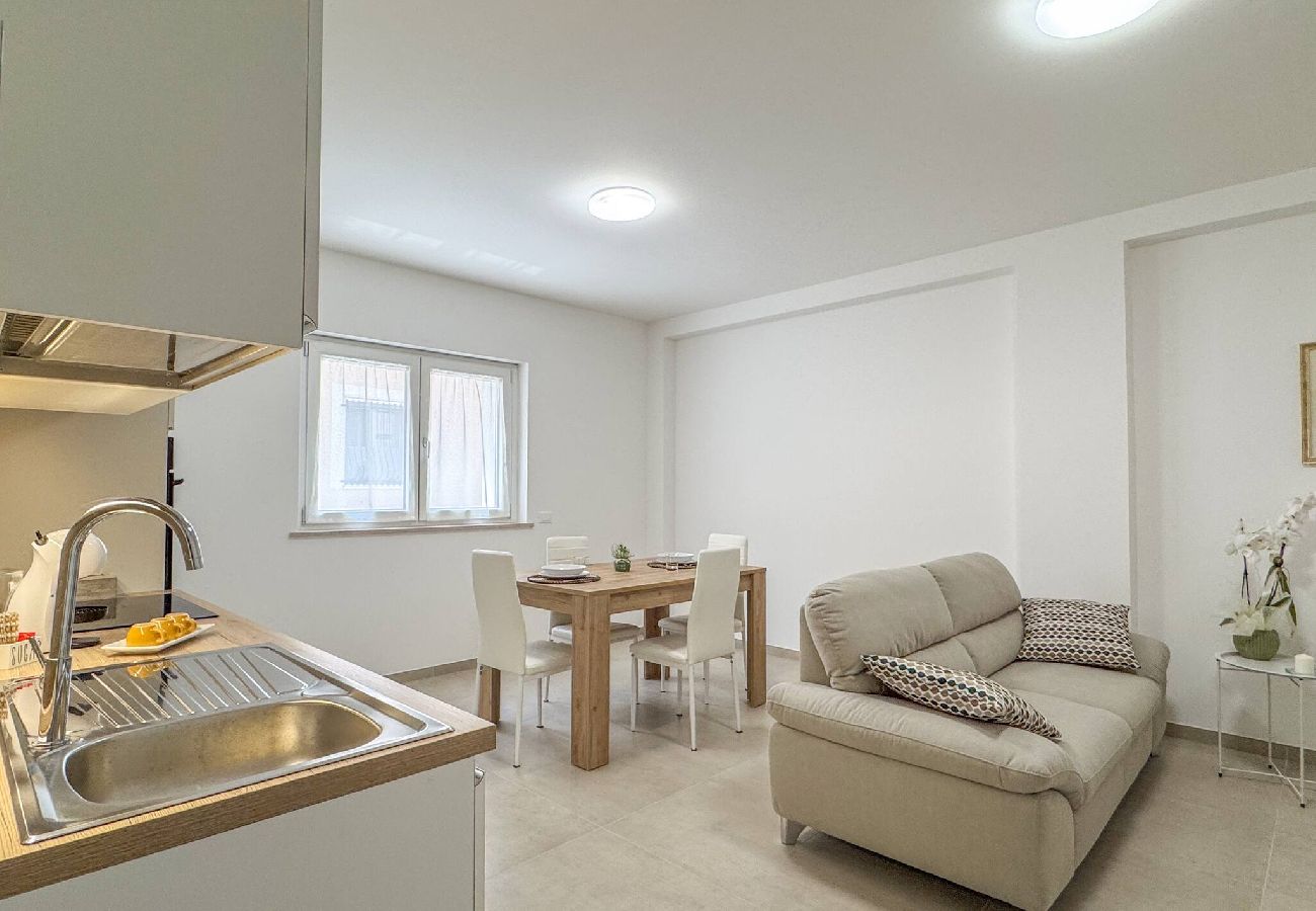 Appartamento a Rocca San Giovanni - La Dimora del Borgo - Appartamento La Corte
